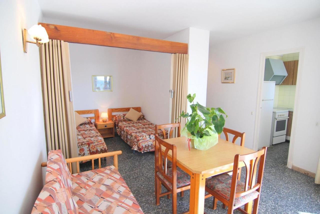 Aries Basic Appartement Salou Buitenkant foto
